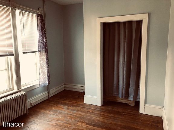 5th image of 74 Lincoln Ave #2