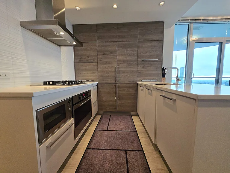 7358 Edmonds St #12XX — Photo 8