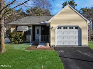 3 Valley Ct, Manchester Township, NJ 08759
