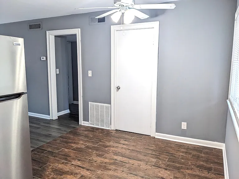 1177 Woodland Ave NE #3 — Photo 5