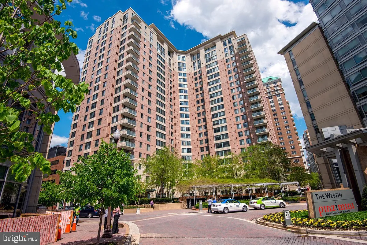Building Photo - 851 N Glebe Rd #1405