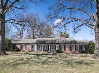 3033 Fallbrook Dr, Saint Louis, MO