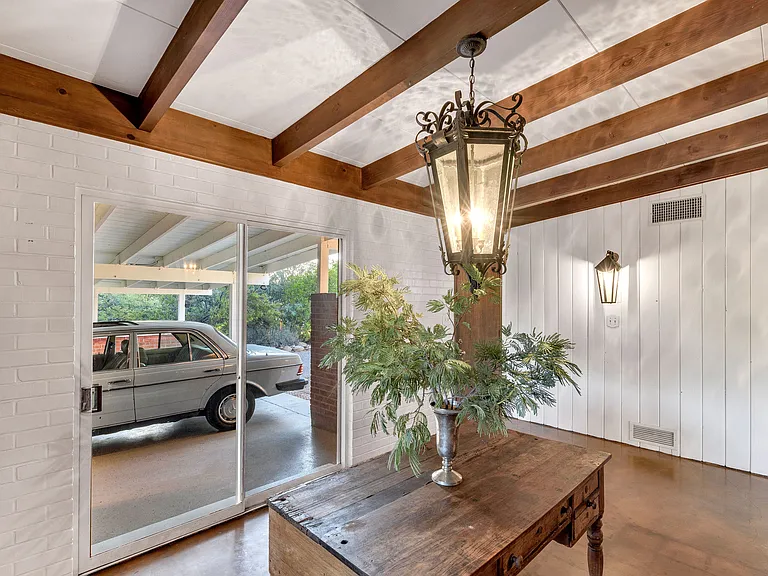 8440 N Romero Ave — Photo 17