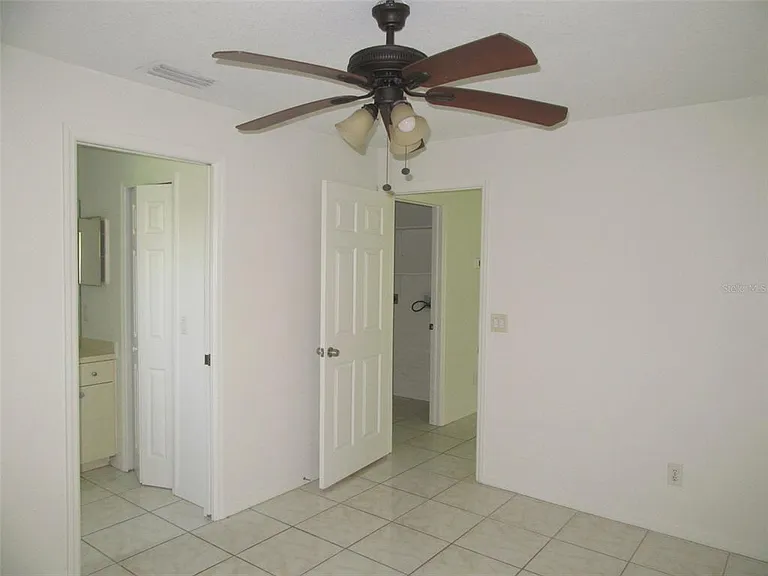2716 Vogler Ln — Photo 7