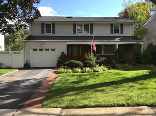 1393 Fraser Ave, Merrick, NY 11566