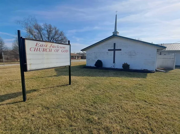 6113 E Jackson St, Muncie, IN 47303