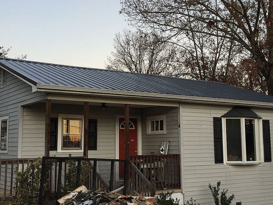 1st image of 321 Arbutus Ave