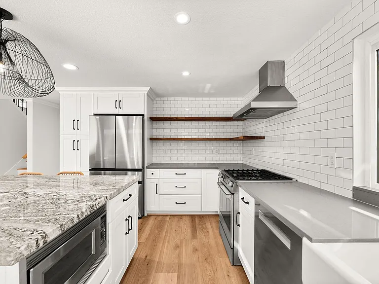 25392 Neptune Dr — Photo 15