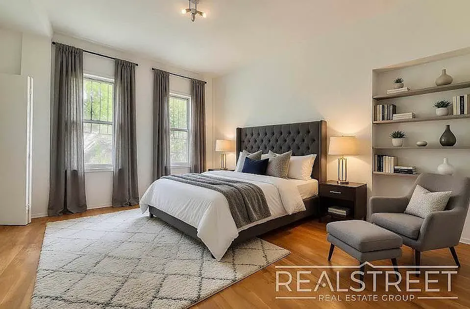 14 Harrison Place — Photo 1