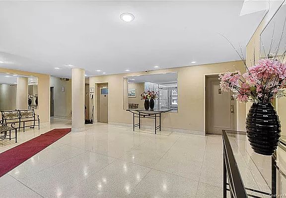 3rd image of 525 W 236th St APT 6B