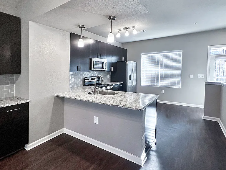 Legacy Cornelius Apartments — Photo 14