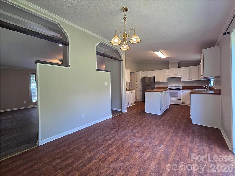4223 Givens Rd — Photo 11