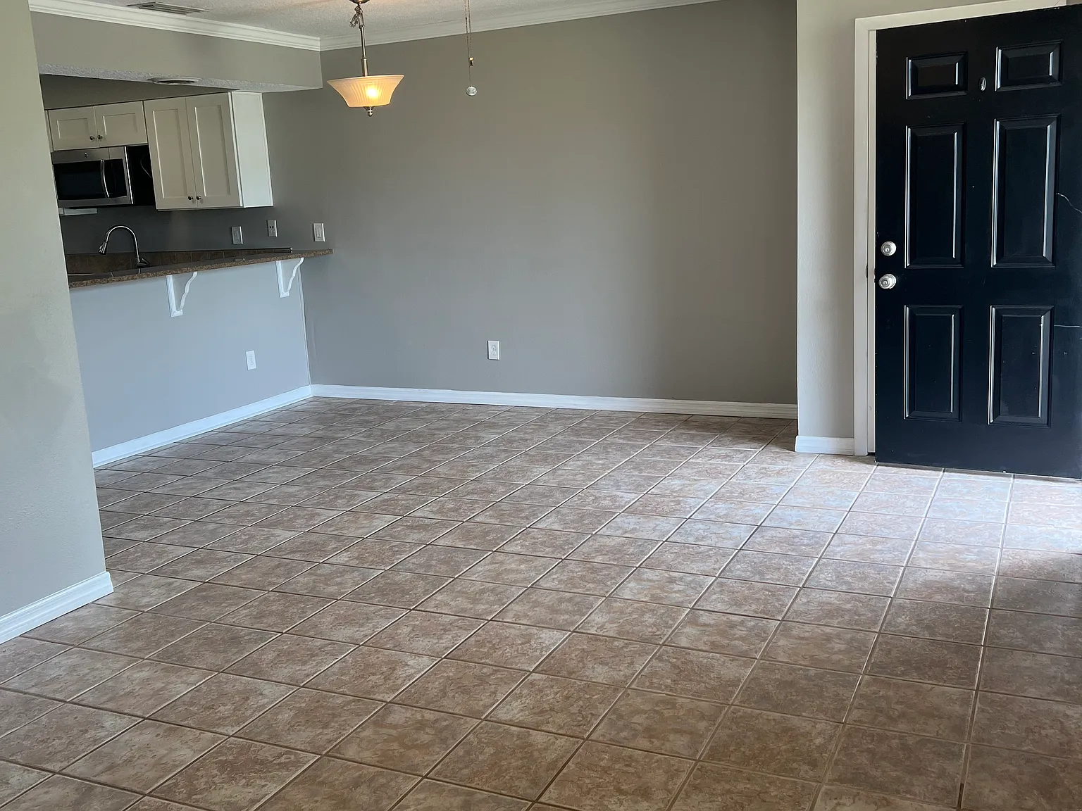 117 Rio Del Mar St — Photo 4