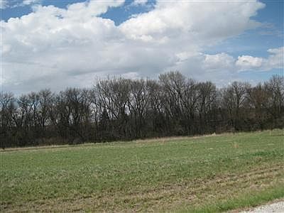 2nd image of 20525 SW Deer Track Cir