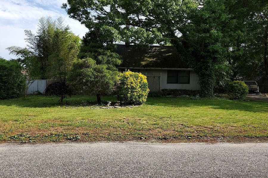 16 Coventry Ave, Mastic, NY 11950 Zillow