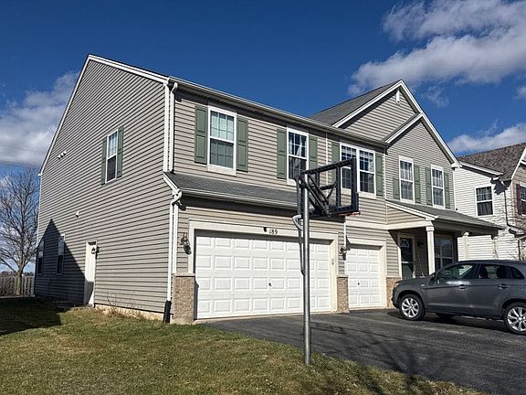 3rd image of 189 E Clover Ave