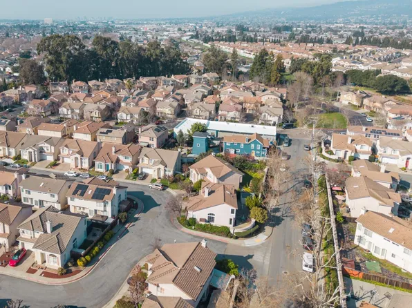 1293 Amber Ct, San Leandro, CA 94577