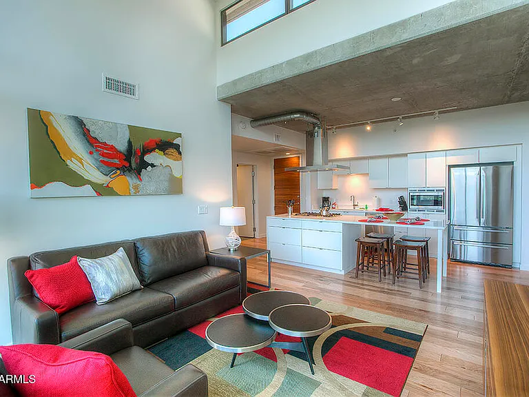 100 W Portland St #506 — Photo 2