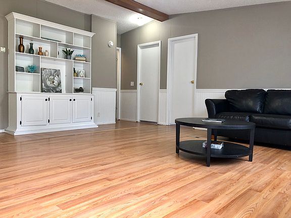 LR Built In & Doors to BRs