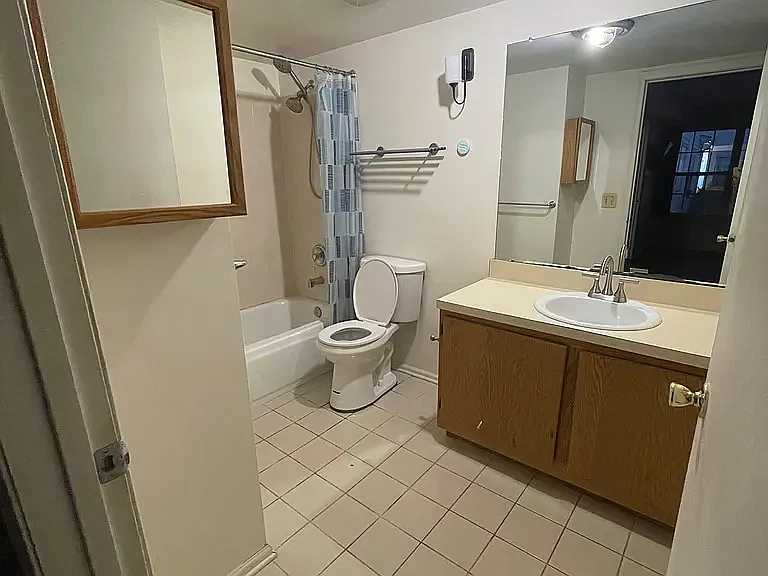 407 Plymouth Rd #407 — Photo 11