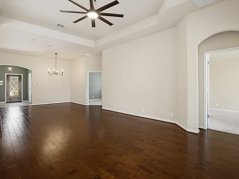 30612 Holstein Rd — Photo 14