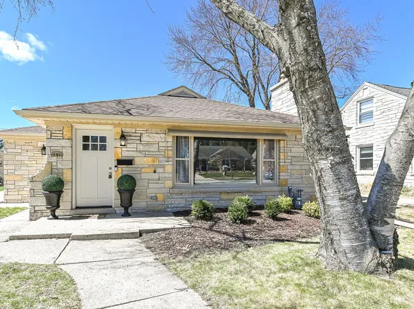 2639 North 85th STREET, Wauwatosa, WI 53226
