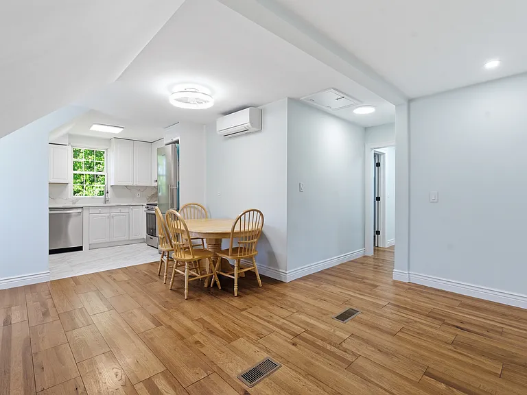 1786 Wiley Rd — Photo 4