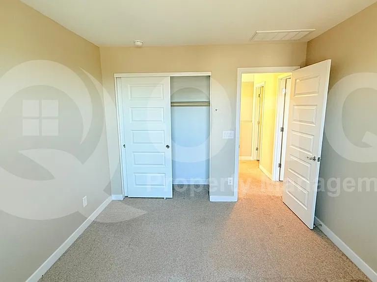 3341 S 180th Ave — Photo 11