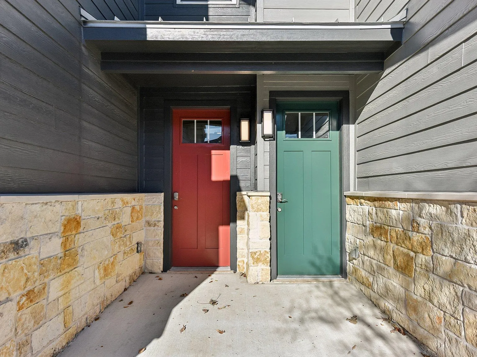 4 bed, 2.5 bath, 1807 sqft, $2,805 — Photo 4