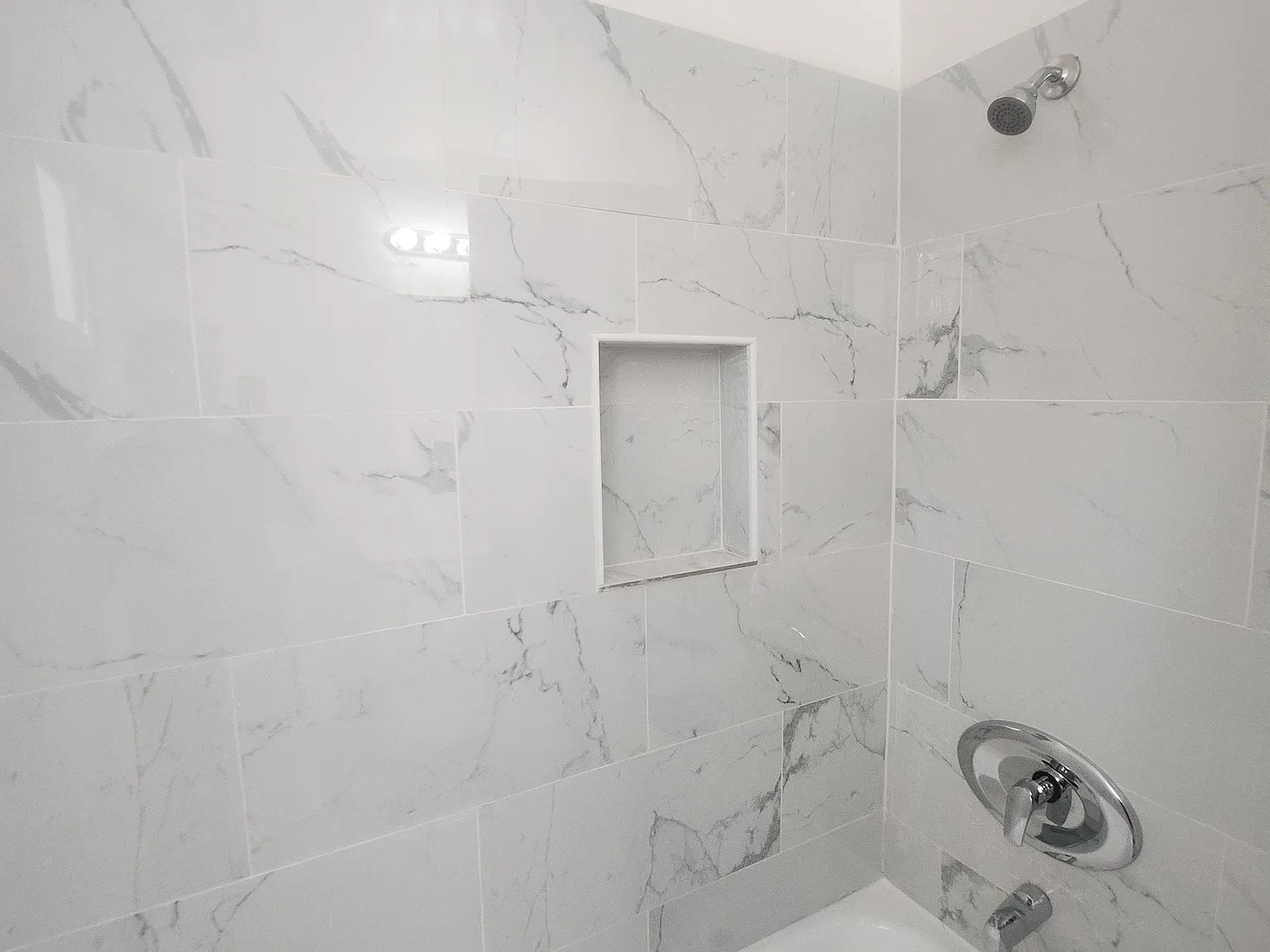 Studio, 600 sqft, $1,795 — Photo 4