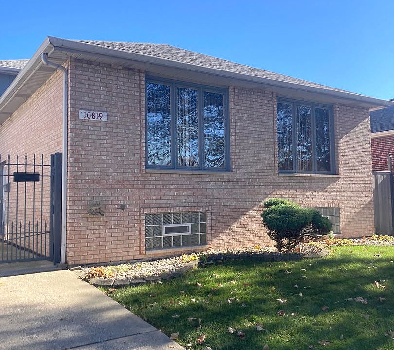 1st image of 10819 S Ave E