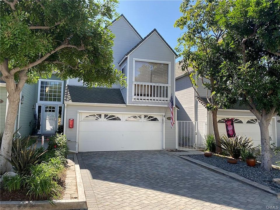 1st image of 6075 Loynes Dr #31
