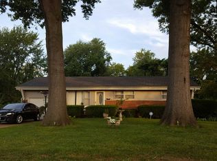 9859 Omega Dr, Saint Louis, MO 63136