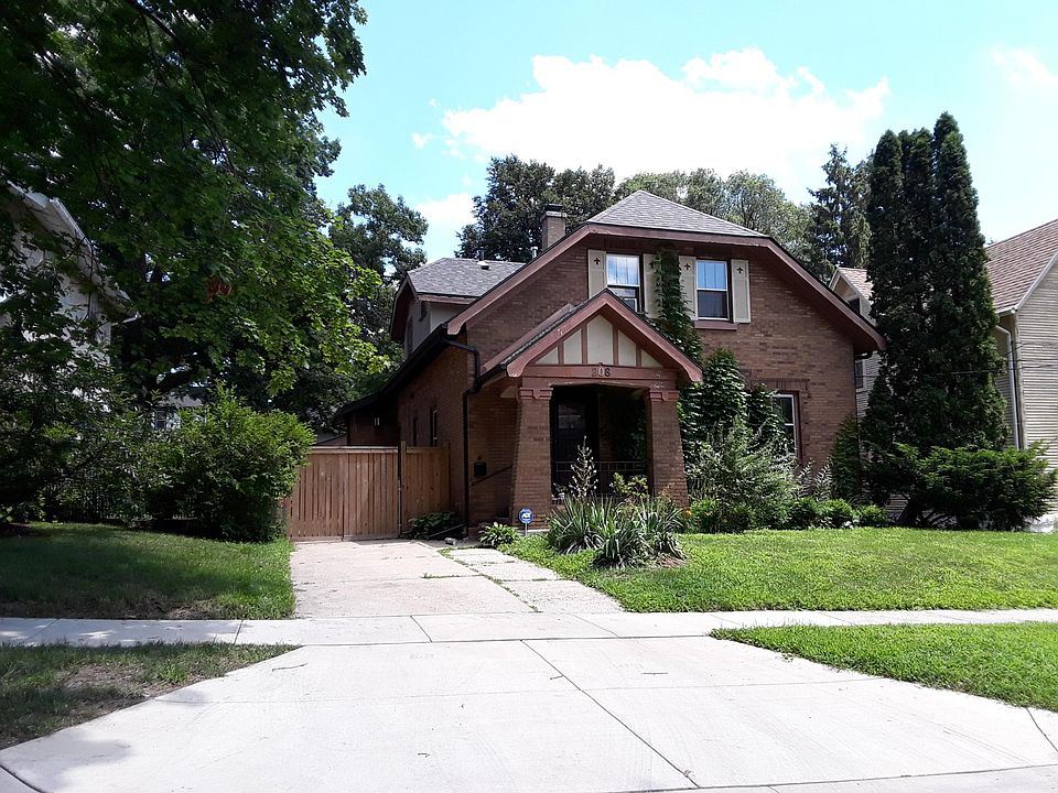 Front of the house. A craftsmen style bungalow