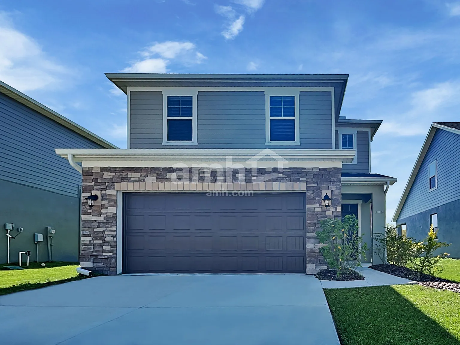 4 bed, 2.5 bath, 1977 sqft, $2,545 — Photo 1