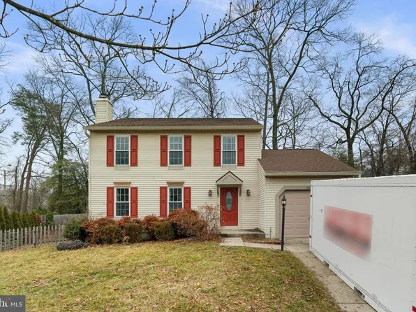 8201 Wapati Ct, Pasadena, MD 21122