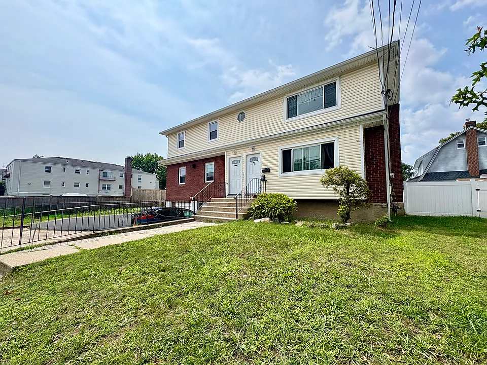 Rockaway Ave