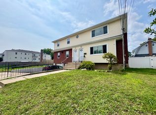 (Undisclosed Address), Valley Stream, NY 11581
