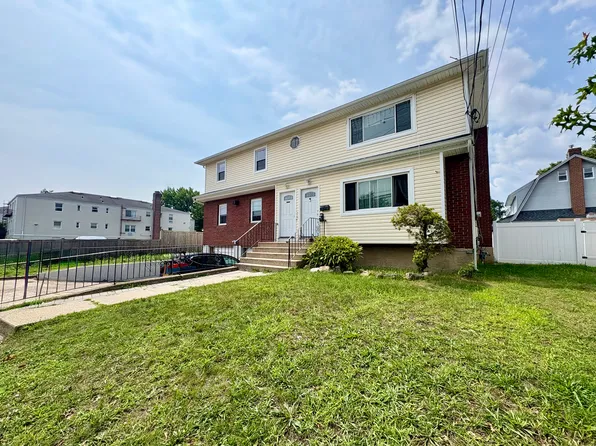 (undisclosed Address), Valley Stream, NY 11581