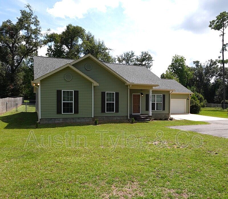 1st image of 2934 W Manor Dr