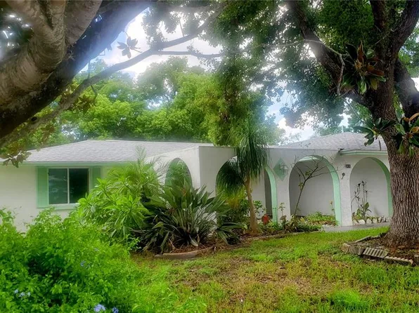 3835 Chaffey Dr, New Port Richey, FL 34652