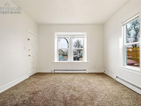 4th image of 326 E Saint Vrain St
