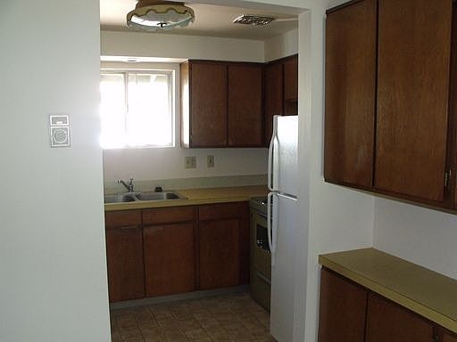 2nd image of 228 SW 11th St