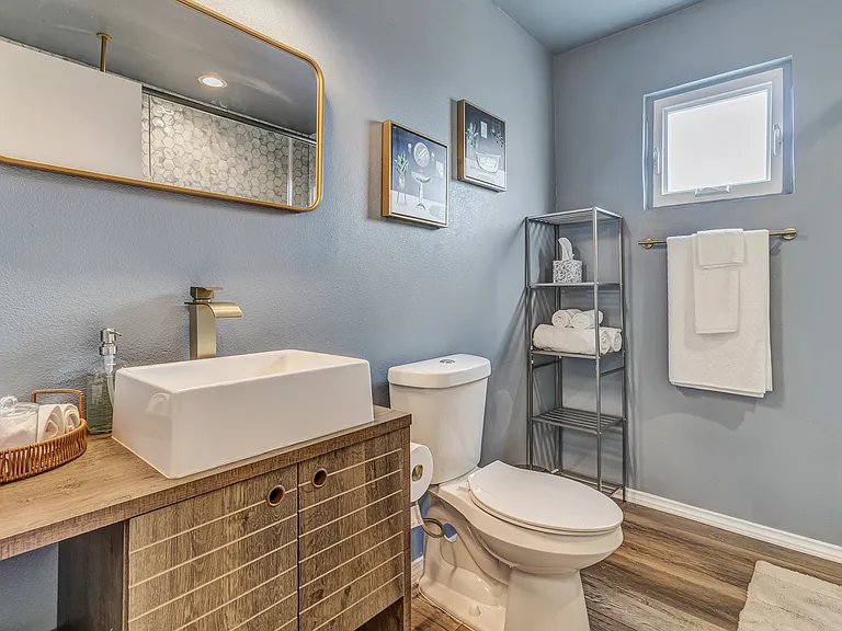 11611 Rousseau St — Photo 16