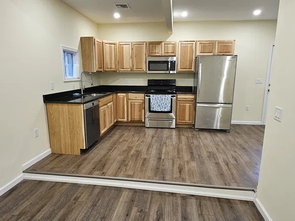 215 Main St #3, Scranton, PA 18519