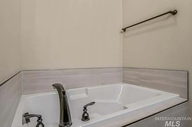 68 E Ranch Dr — Photo 16