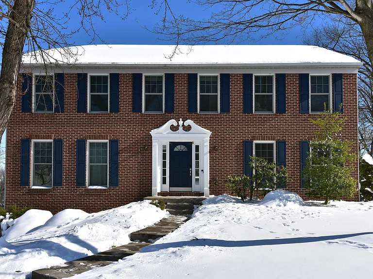 4008 Claridon Dr — Photo 1