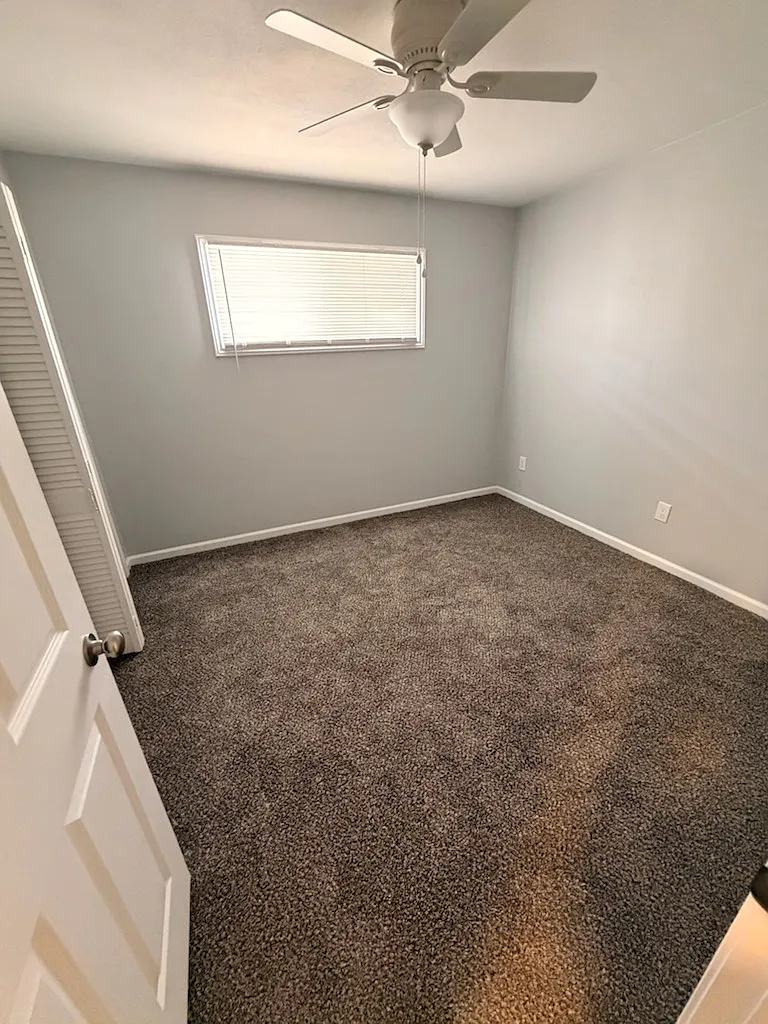 310 Courtyard — Photo 4