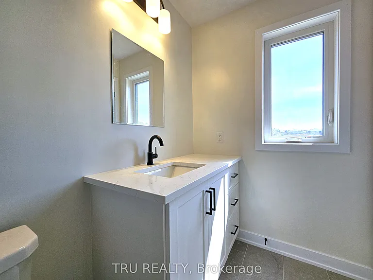 146 Wallace St — Photo 31