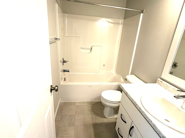 2135 Allison Ln — Photo 6
